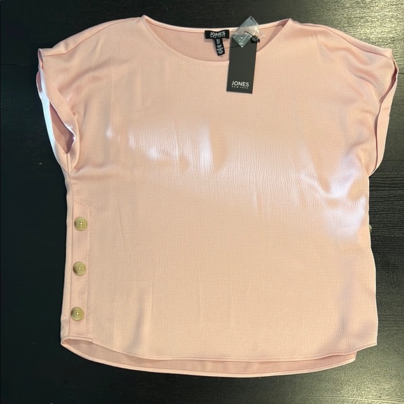 JONES NEW YORK Hammered Satin Crew Neck Short Sleeve Side Button Blouse - Picture 5 of 13